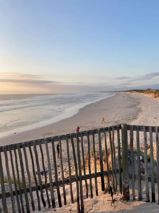 Cozy Holiday Cottage - XX Cottage Yzerfontein