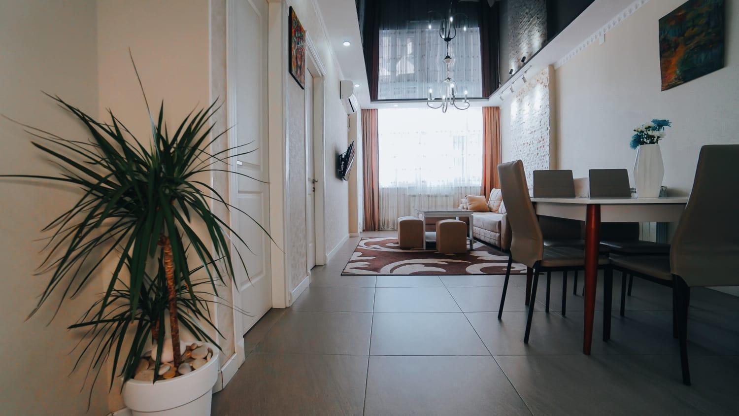Luxury 2 Bedrooms Apartment with 2 bathrooms & Batumi center view 4