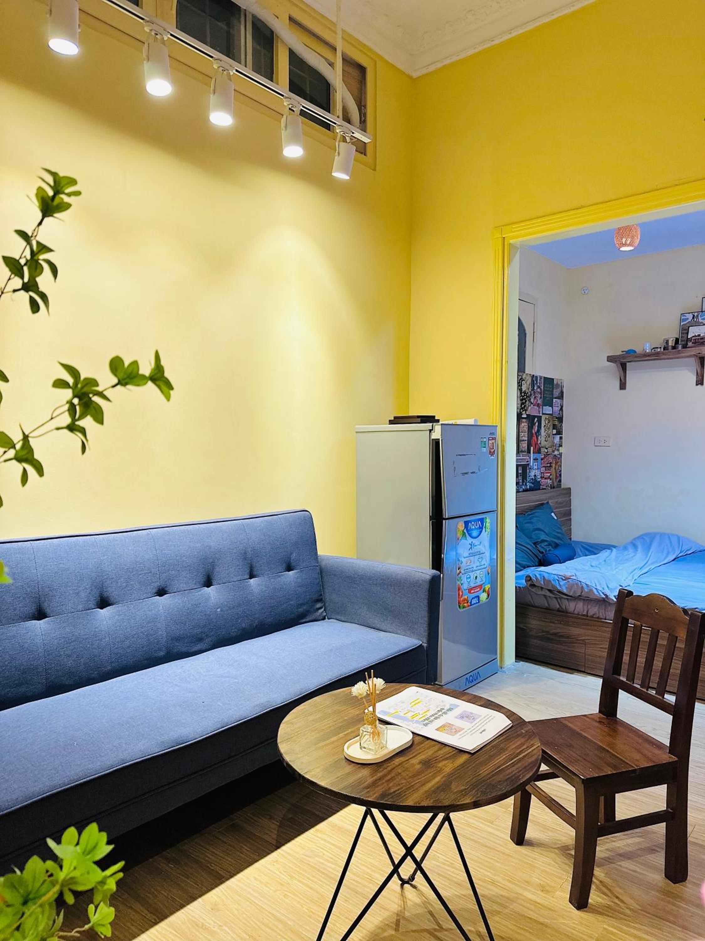 Heart of Hoan Kiem Studio affordable cozy train cafe center hoan kiem for 3pax