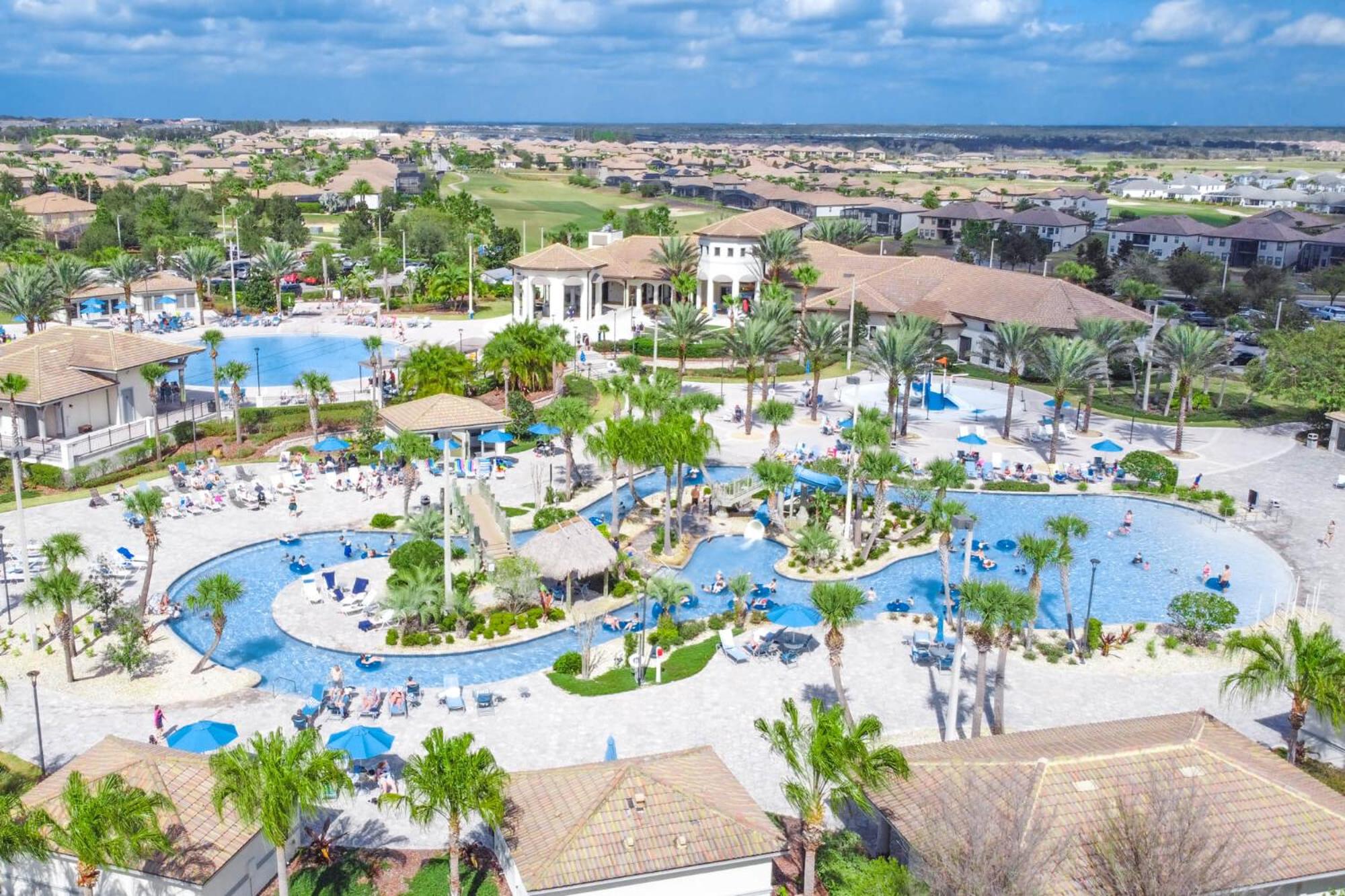 Resort Luxury Spacious Pool Home Game Room & Electronic Recliners