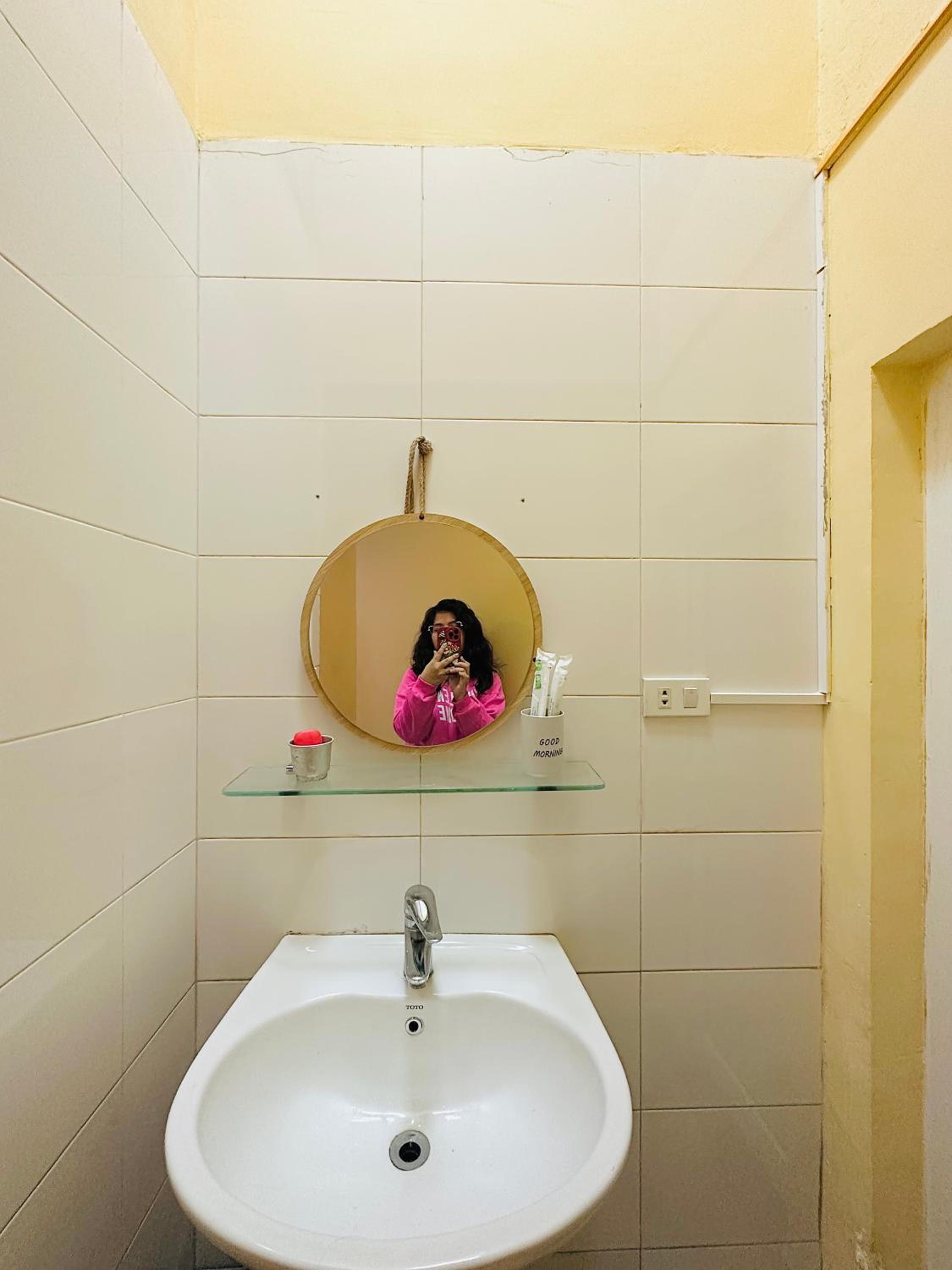 Heart of Hoan Kiem Studio affordable cozy train cafe center hoan kiem for 3pax