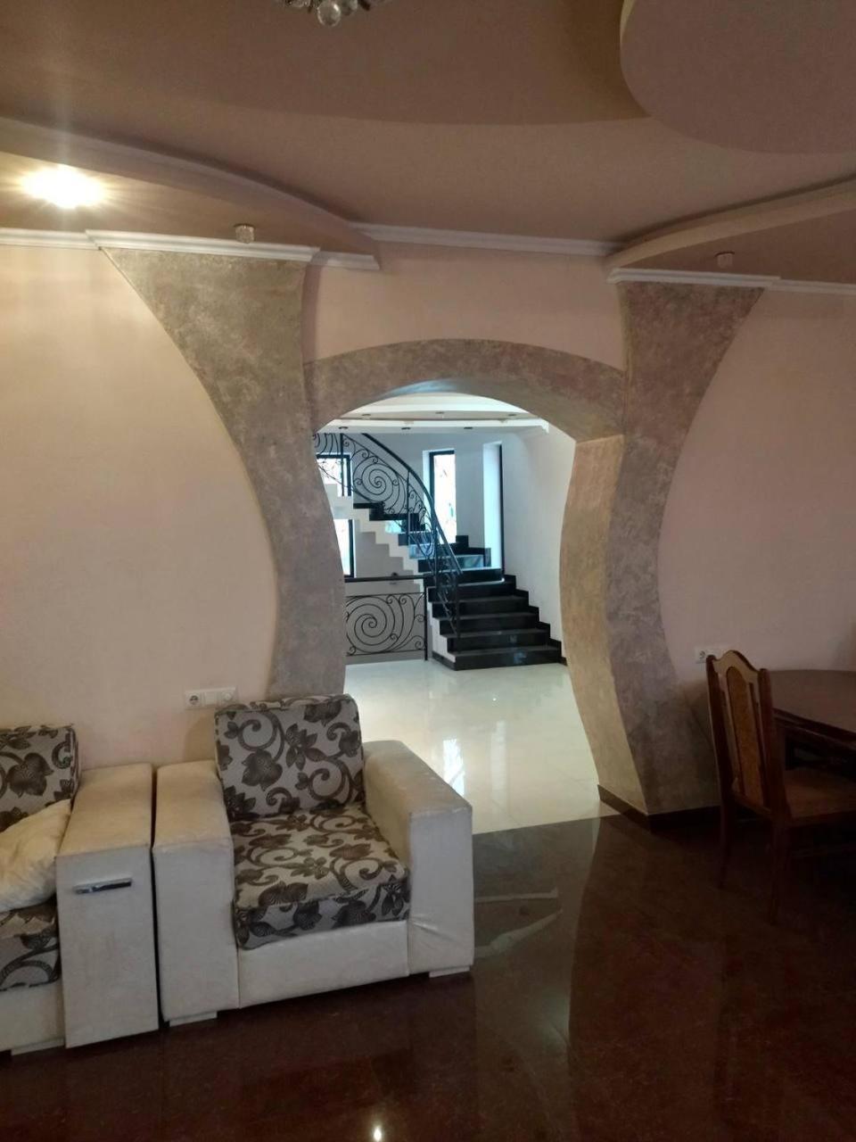 dilihouse97