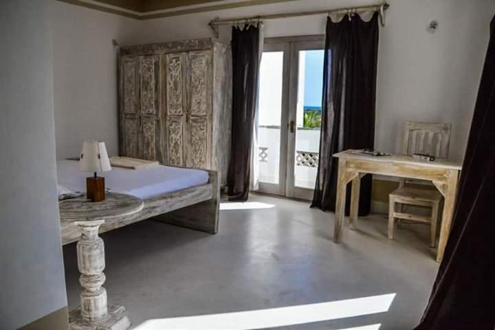 White Luxury House view 2