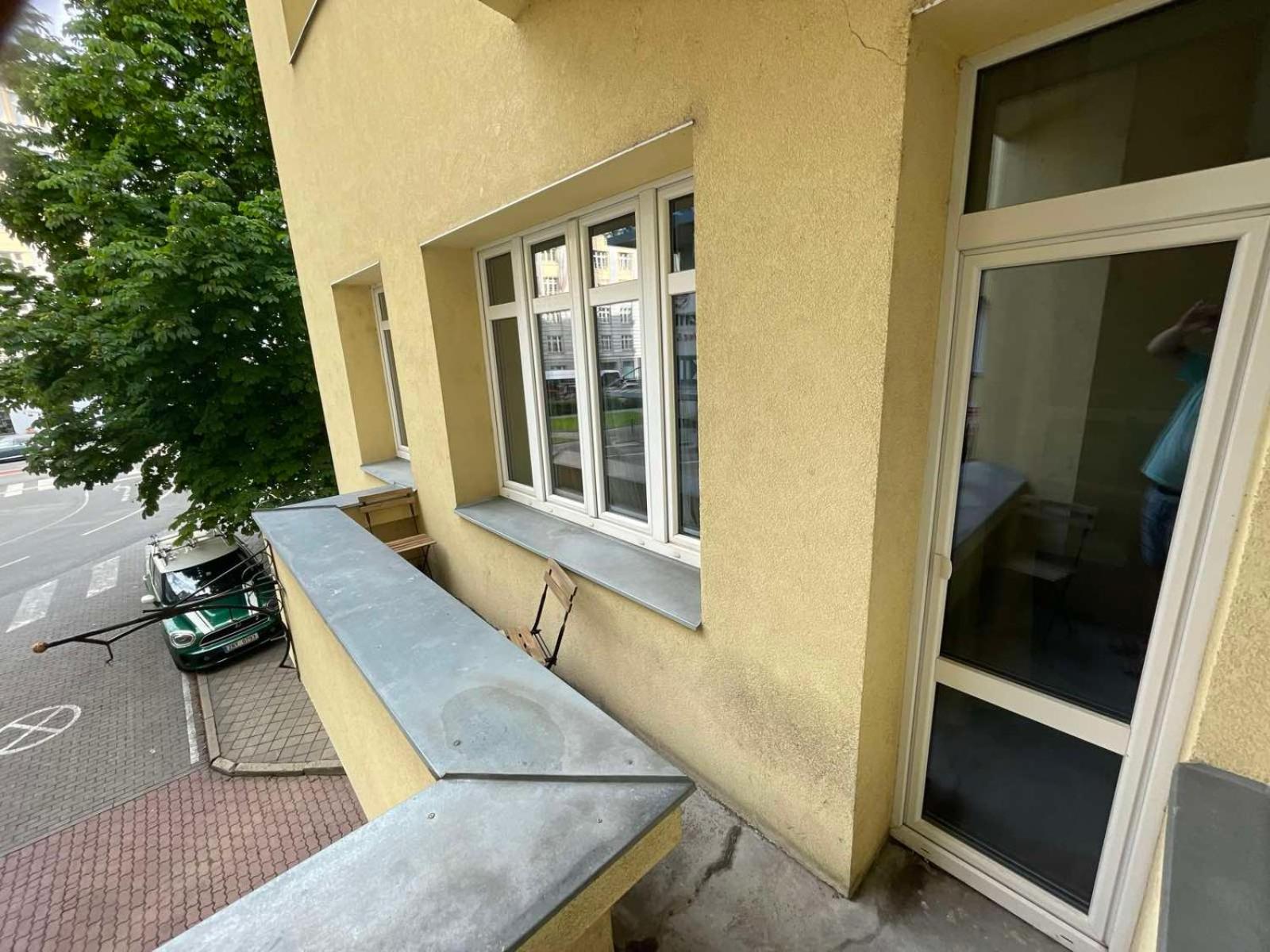 Black Style ROOMS Moravske namesti