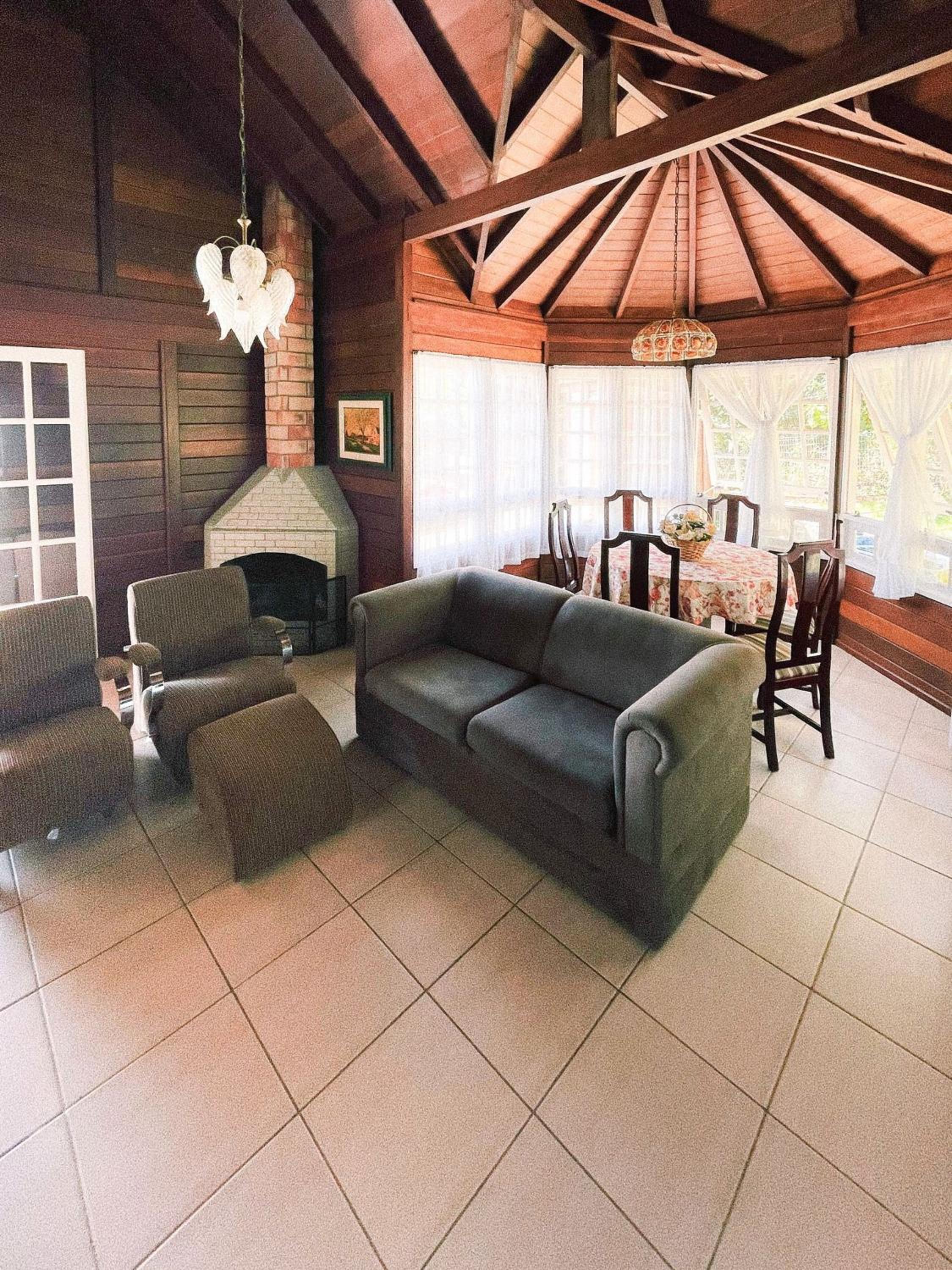 Casa Com Vista Incrível na Lagoa Imaruí - SRR005