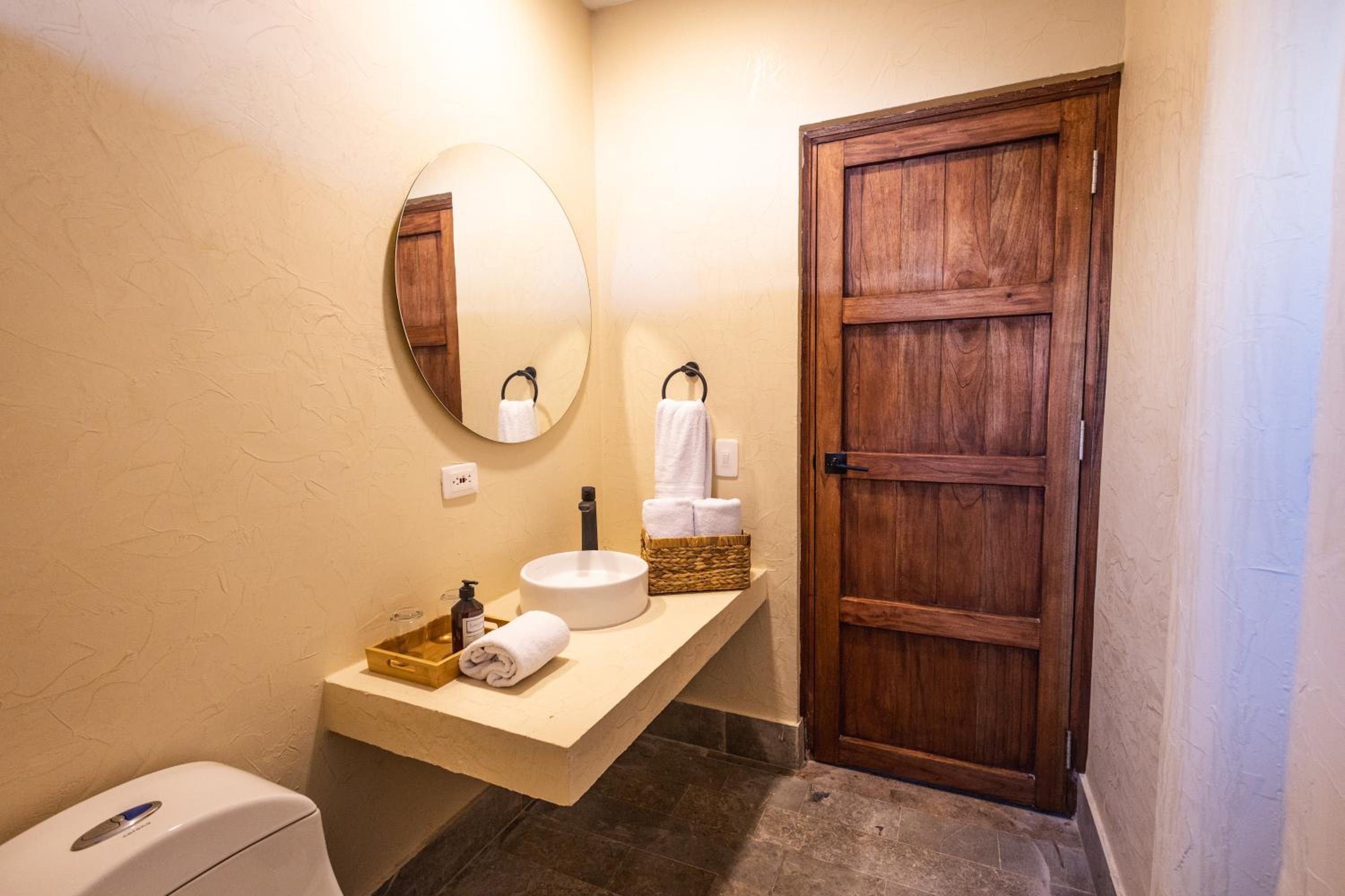 Casa Noa Colonial Rooms