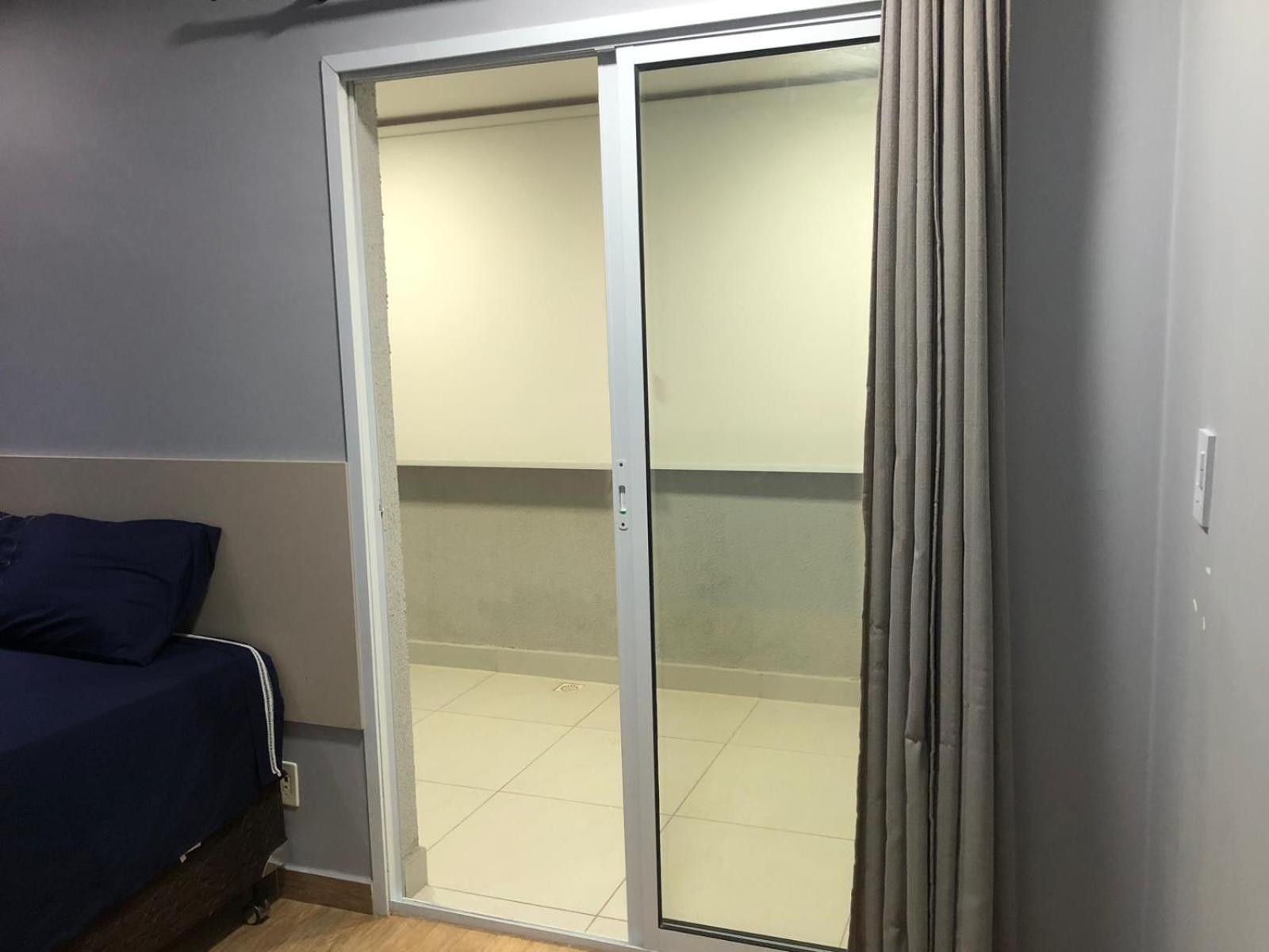 Flat Red Sorocaba - Blue