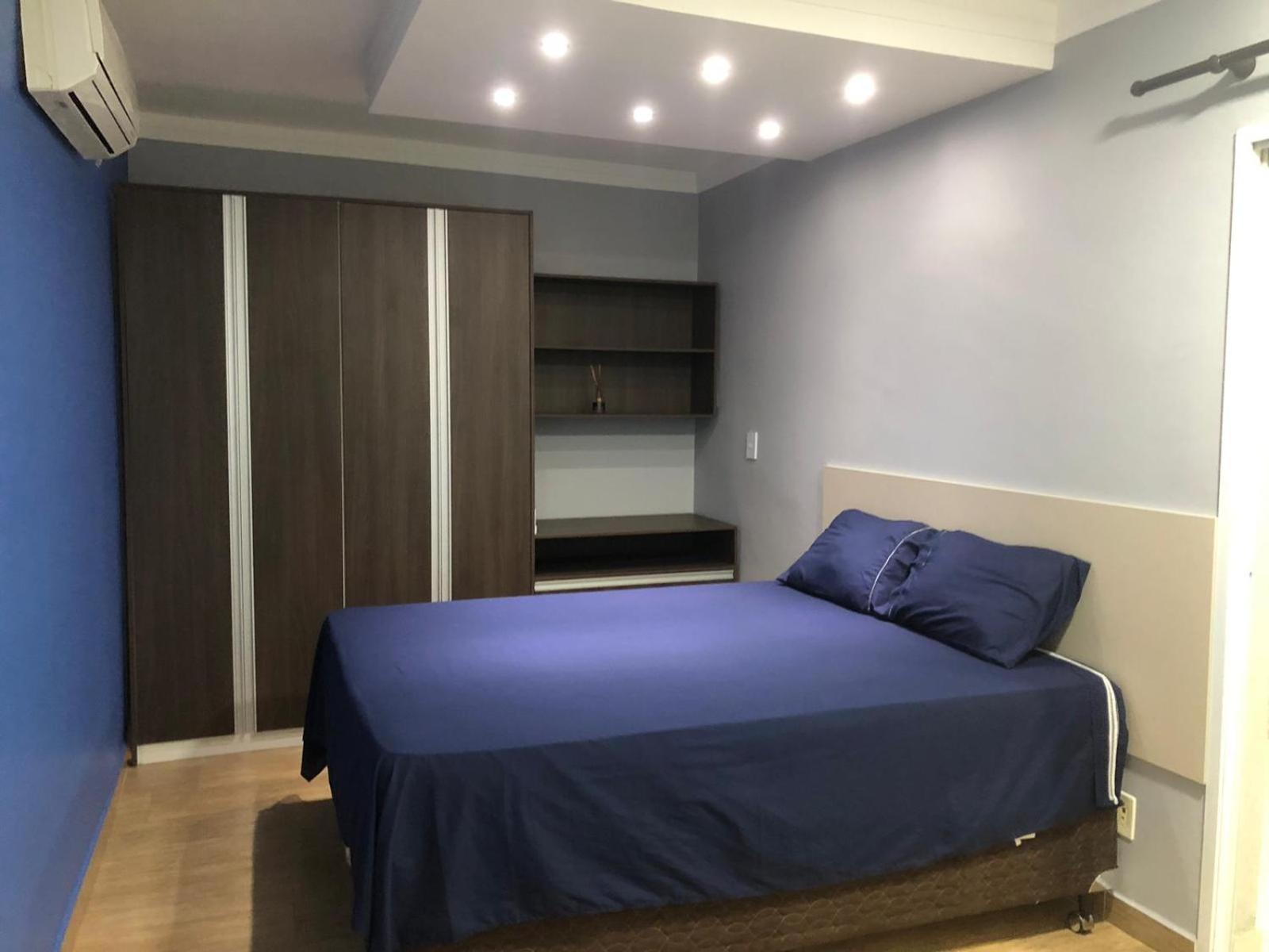 Flat Red Sorocaba - Blue