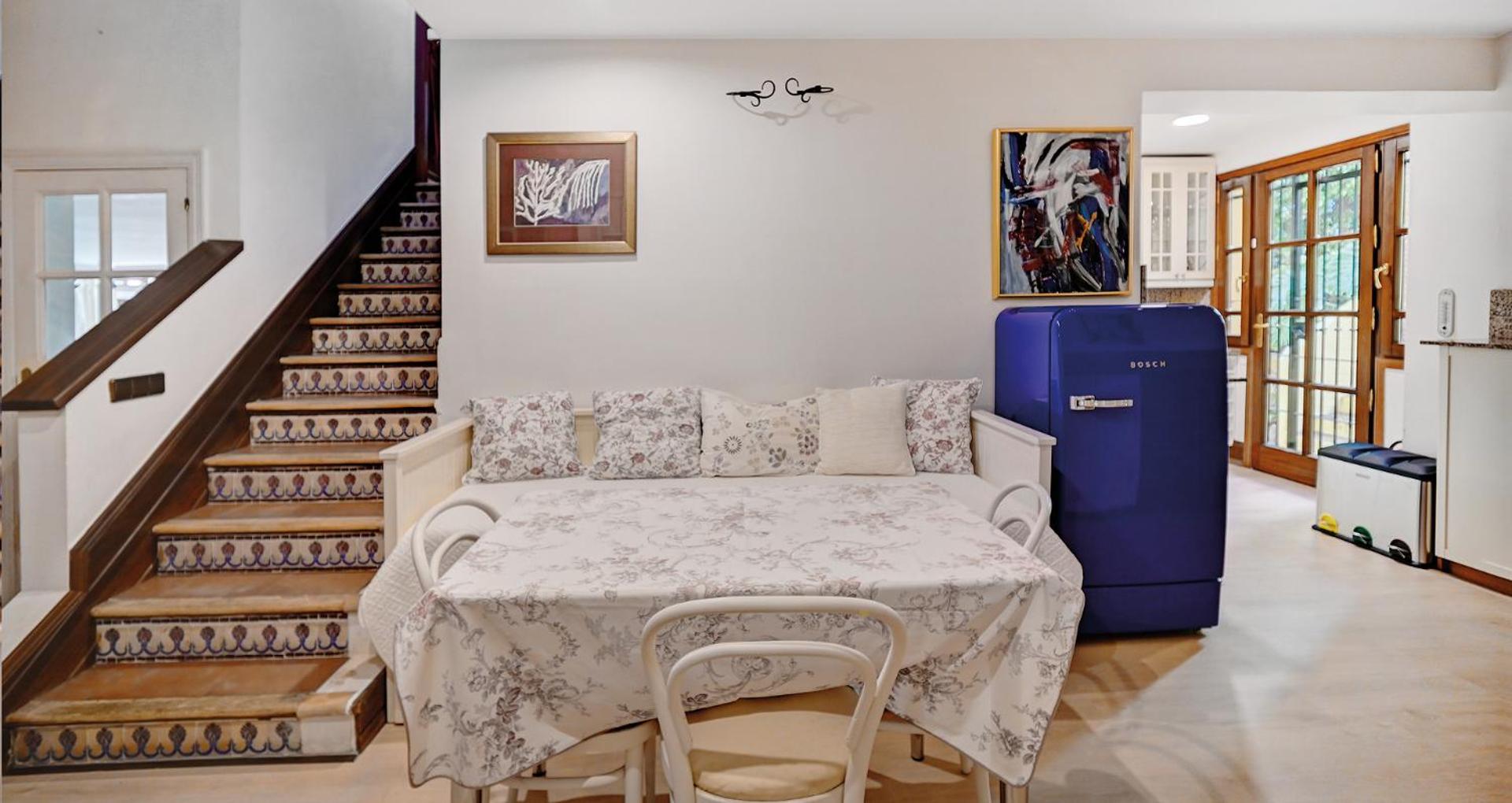 Apartment in elegant villa with pool in Marbella