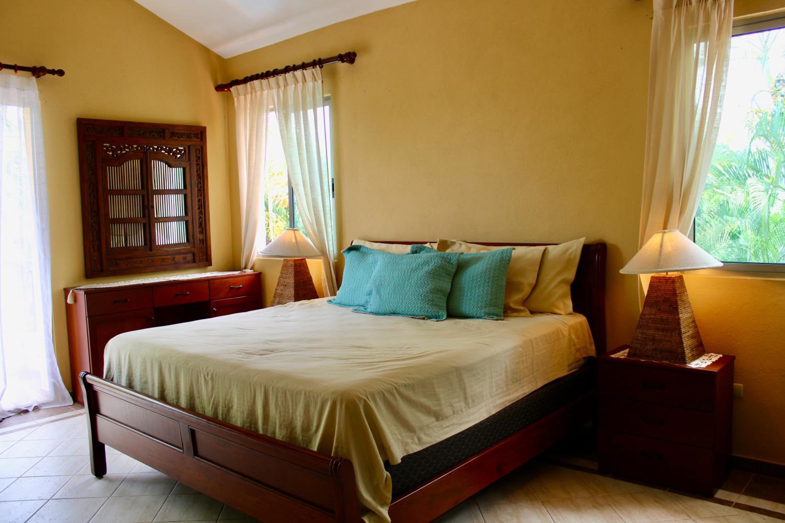 Villa-Agapito GuavaberryJuanDolio-11Px-3BR-5Bds-WiFi-BBQ-PrivatePool view 3