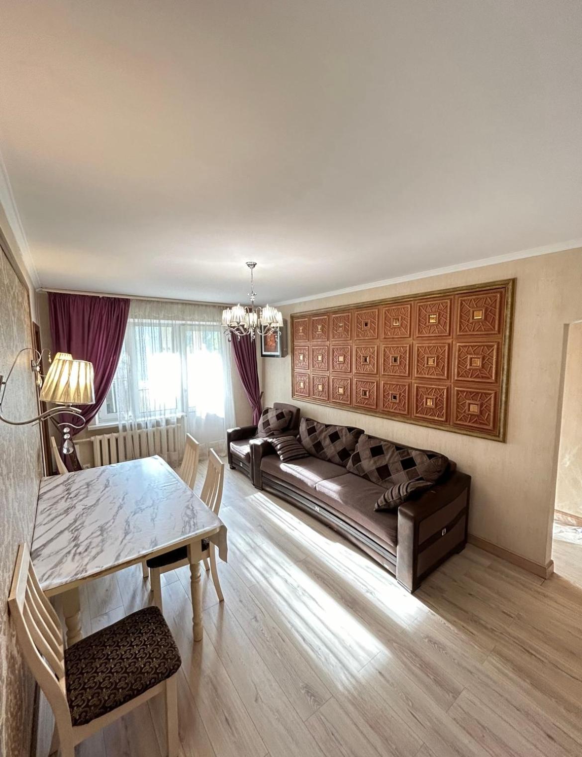 3 rooms apartaments orbita near Mega Almaty view 4
