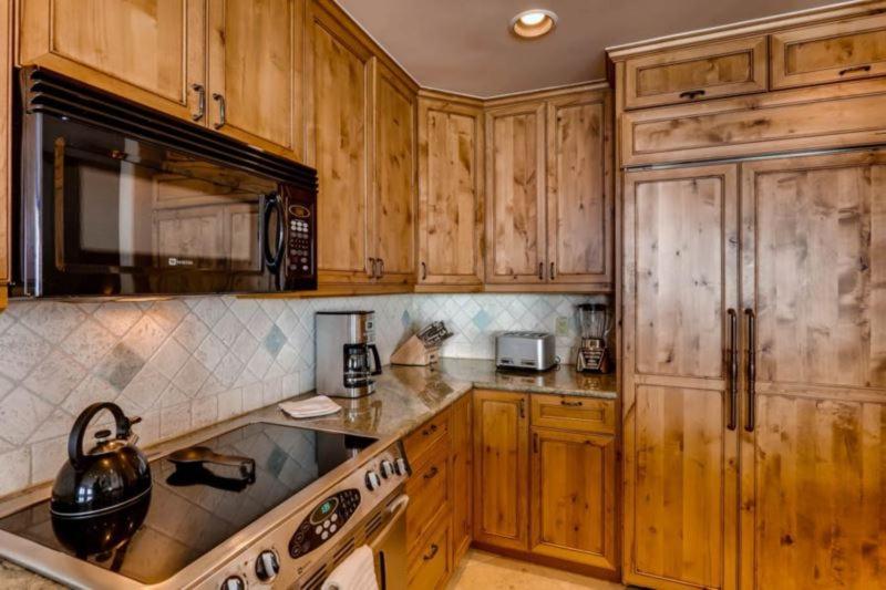 Highlands Slopeside 213 by East West Hospitality view 5