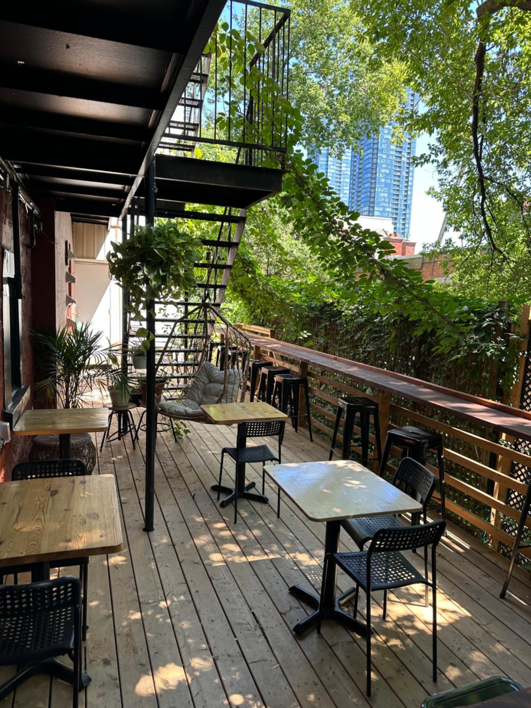 Auberge Saintlo Montréal Hostel