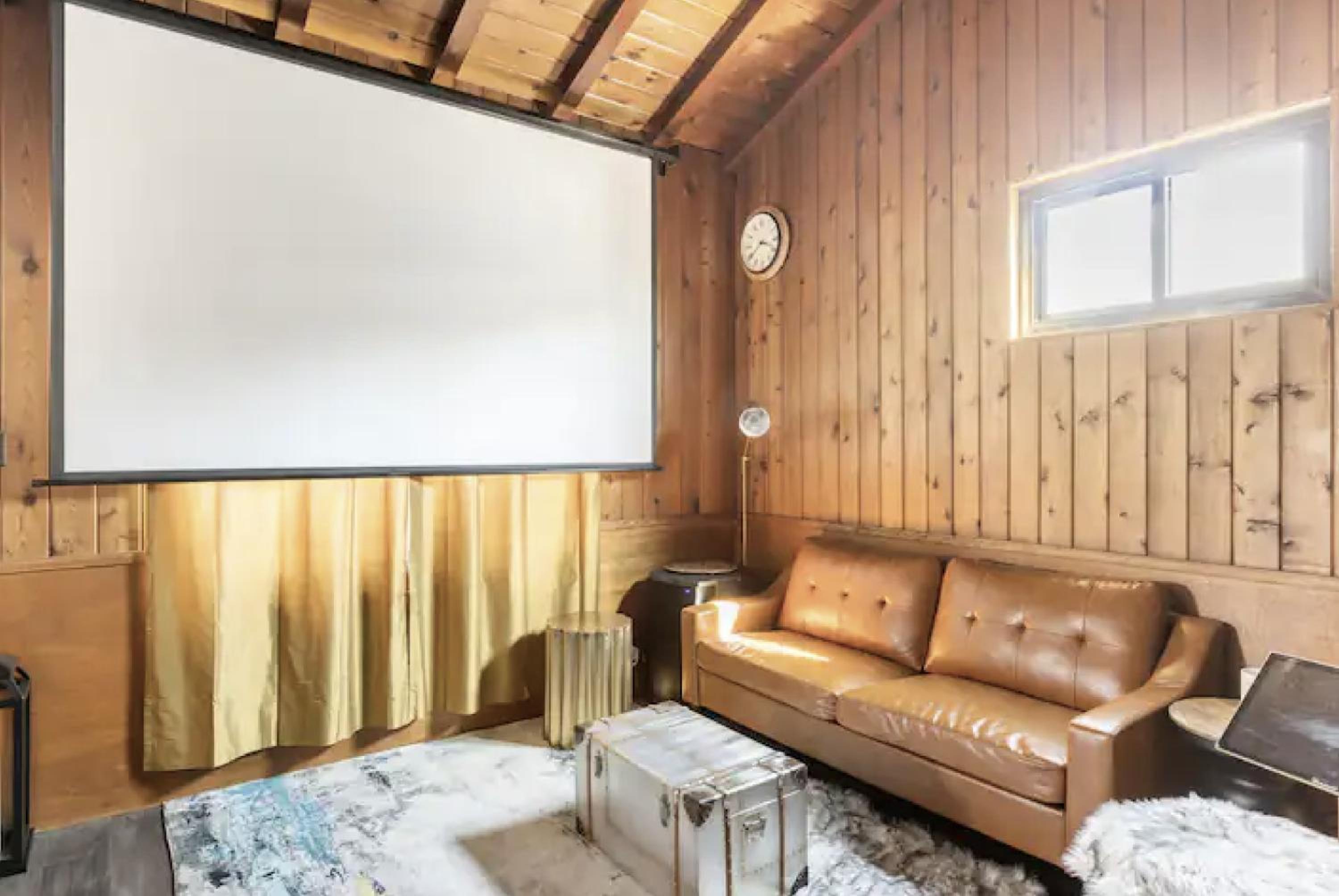 North Hollywood Vacations - Party House Heaven - Property Image 15