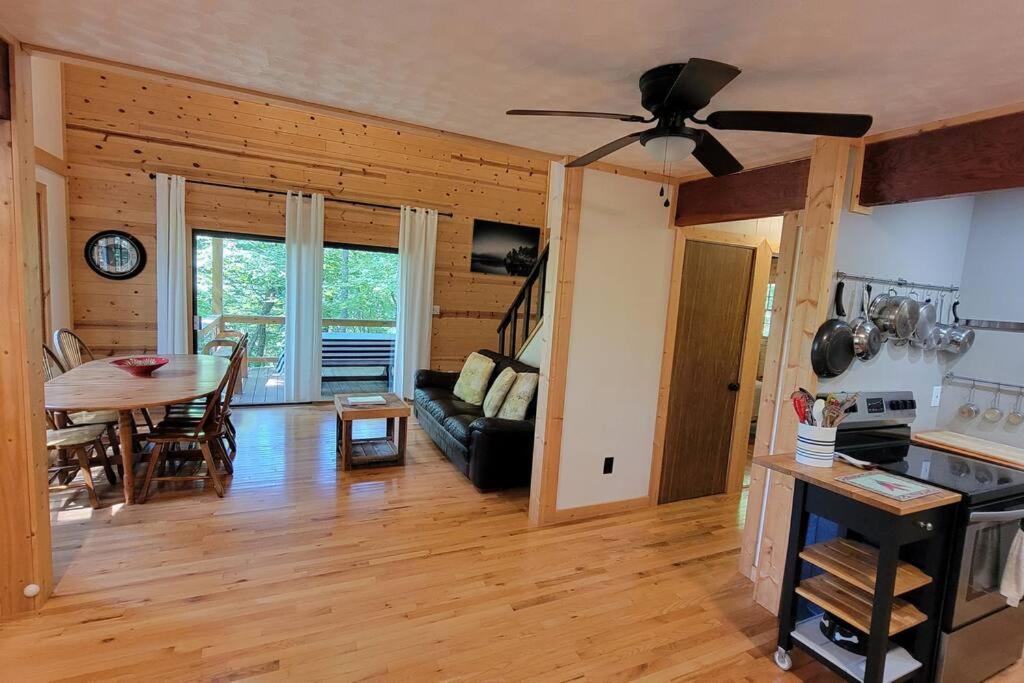 Hickory Ridge - HotTub - GSMNP, NOC, Train and Fontana Lake view 2
