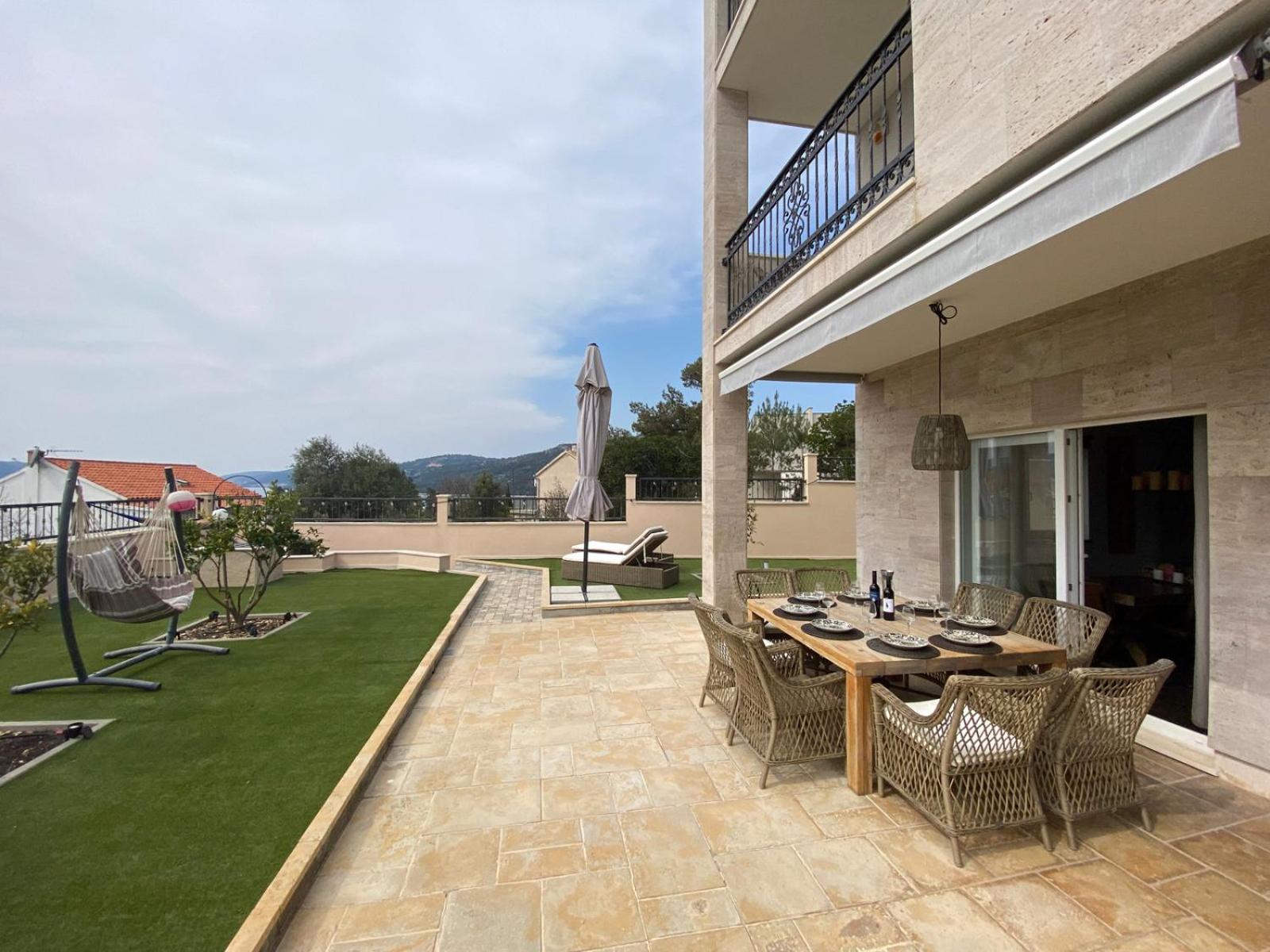 Sea View Villa view 3