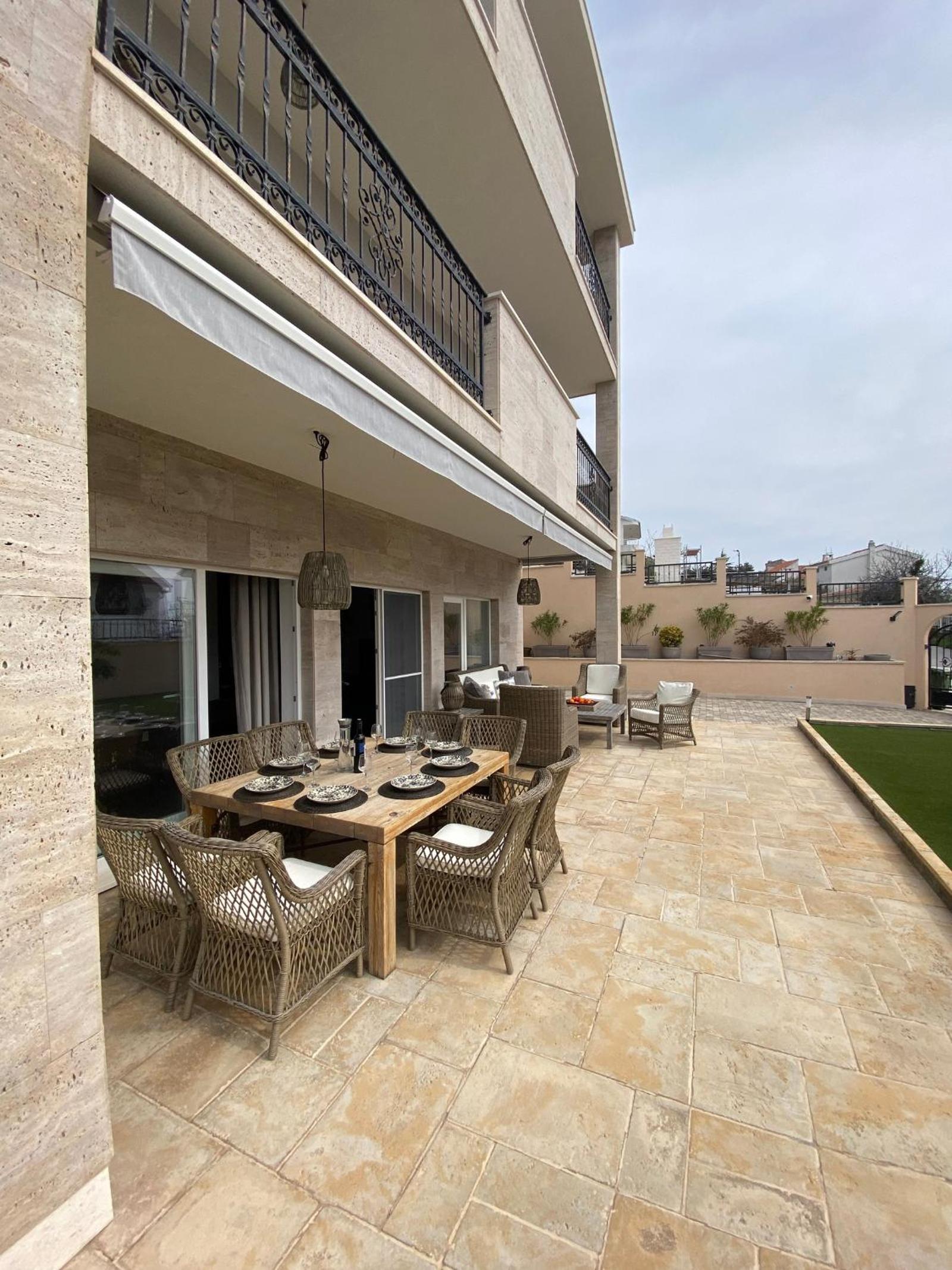 Sea View Villa view 4