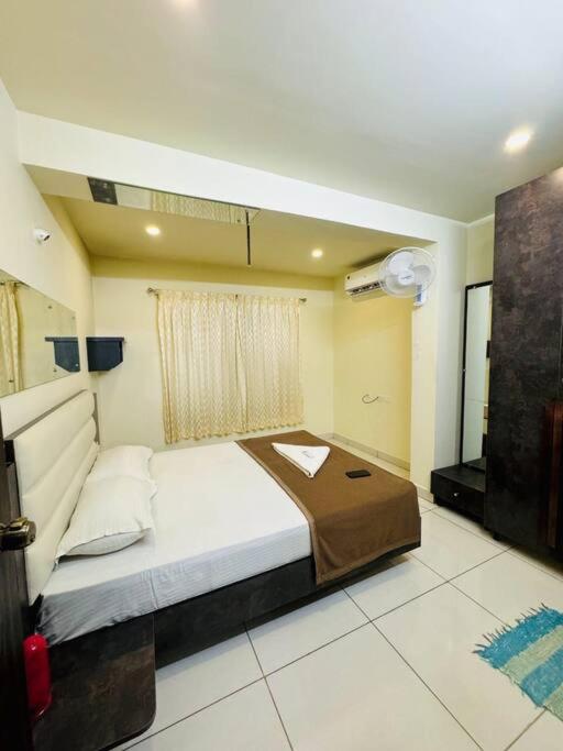 Silver Wings Service Apartment