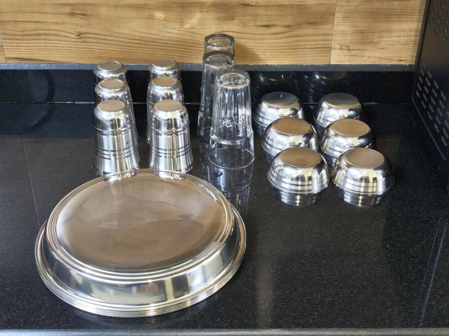 Silver Wings Service Apartment