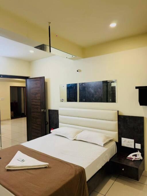 Silver Wings Service Apartment