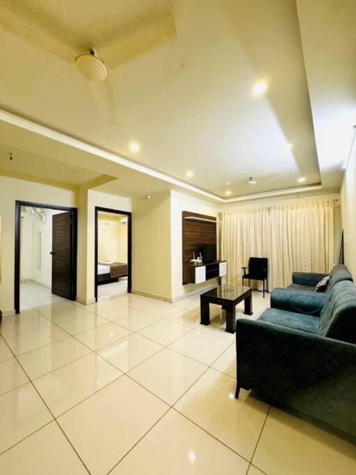 Silver Wings Service Apartment