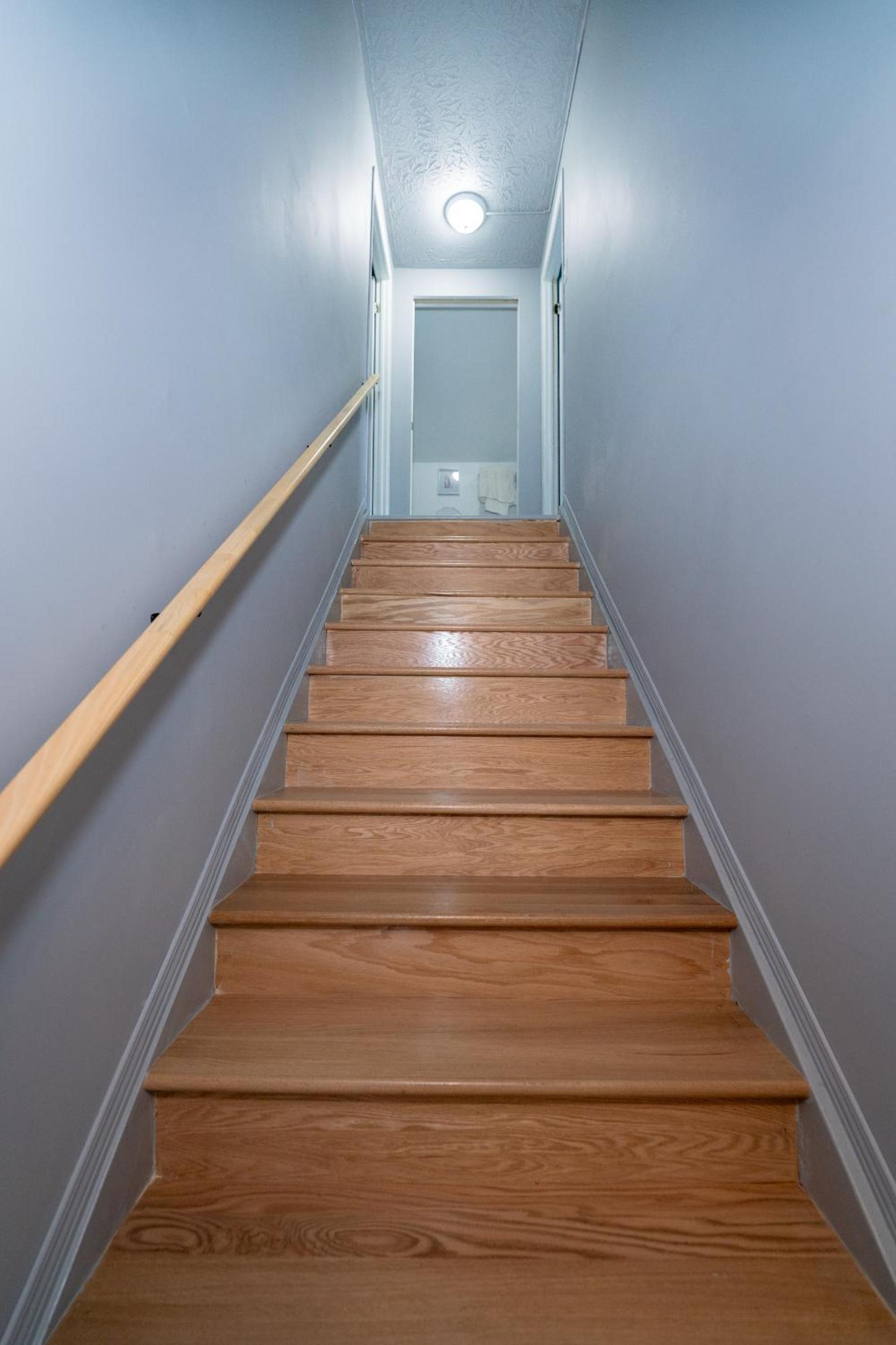 Detached house near metro with private parking