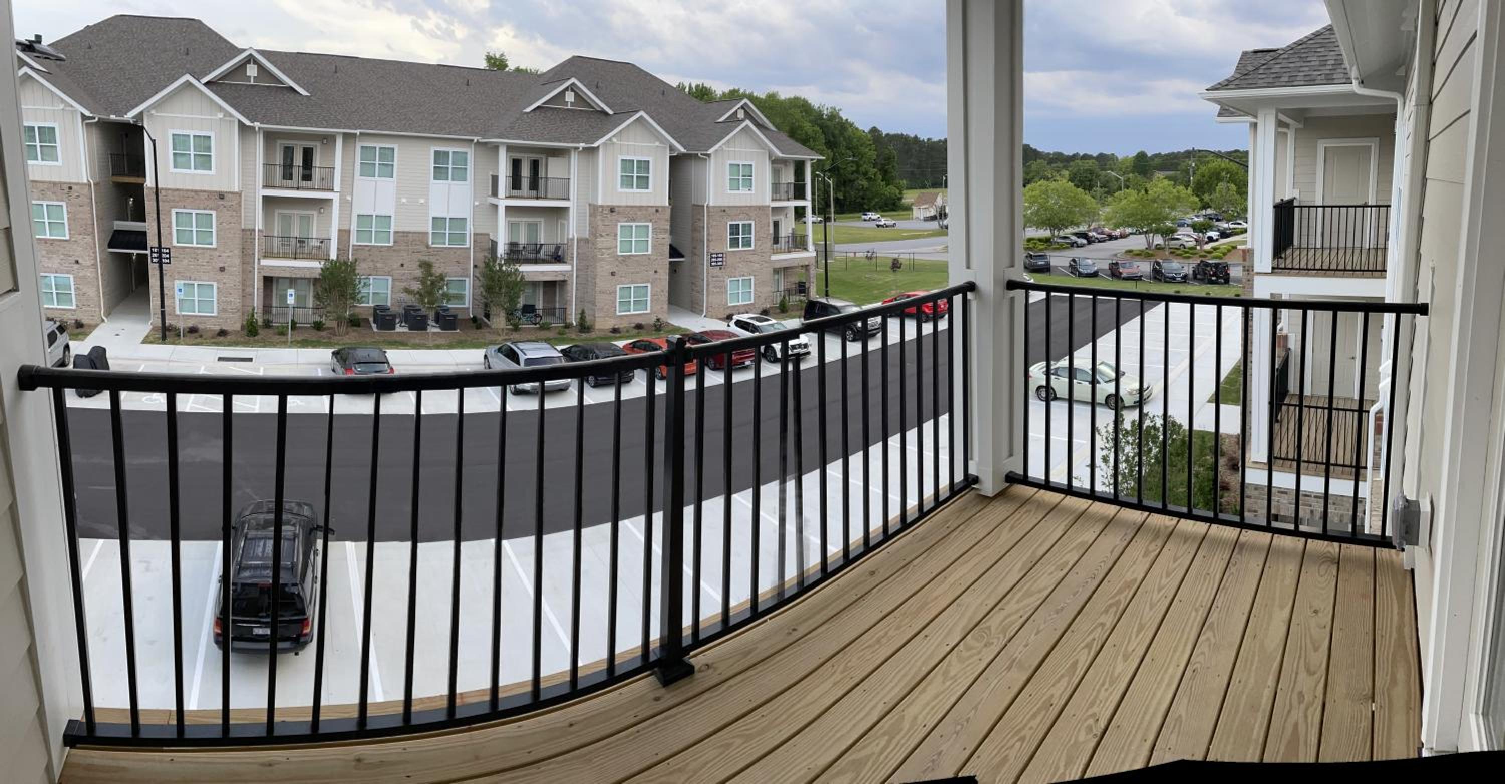 Quiet and Luxury Apartment - 10 minutes from ECU view 4