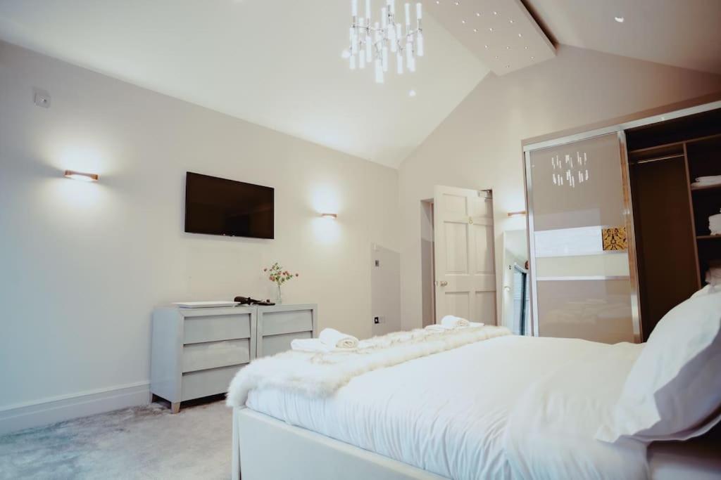 3-Story Townhouse - Sleeps 8 view 3