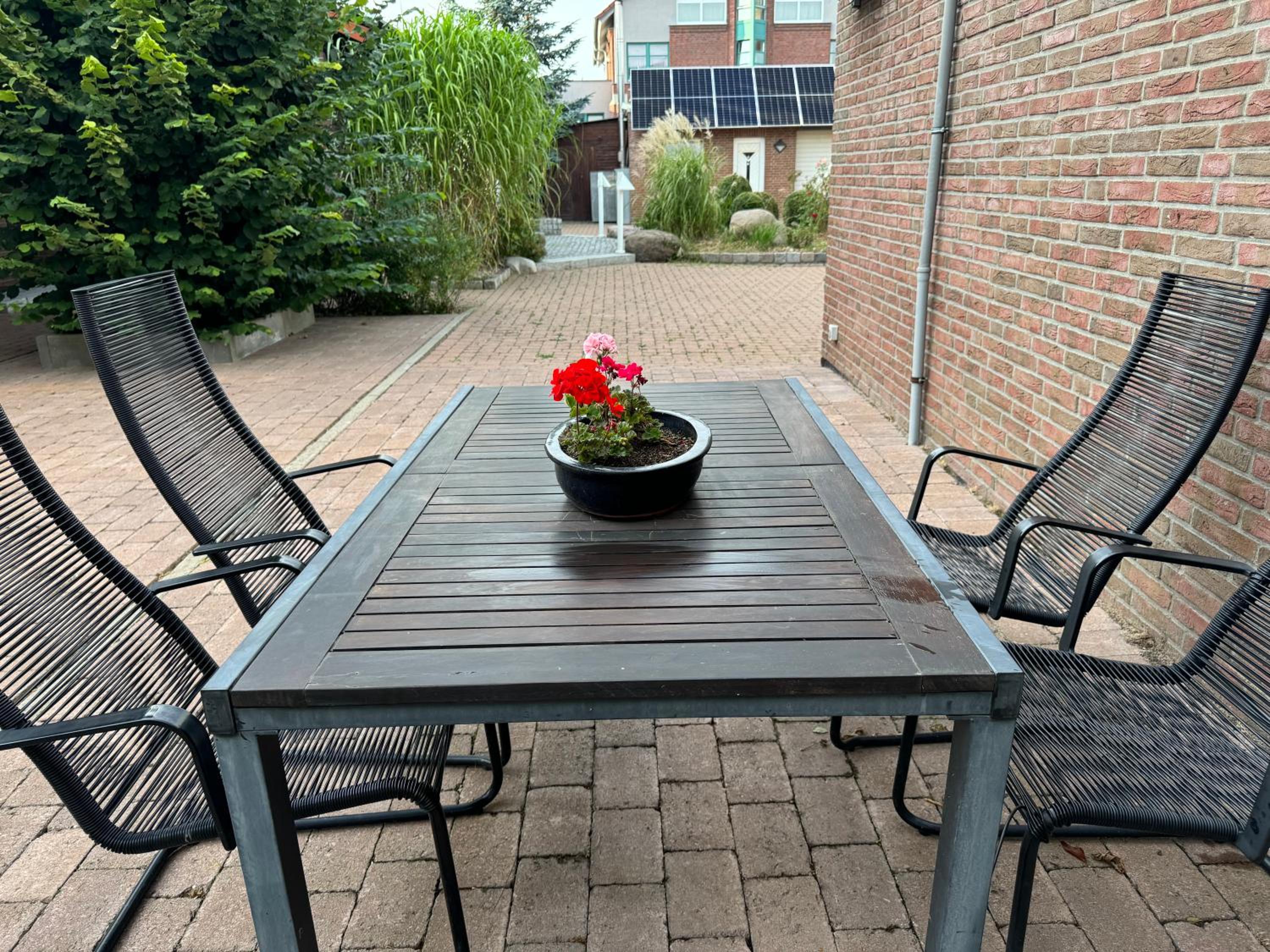 Modern House Gehrden 2, bis 4 Person, Contactless Check-in, free parking, Vollsaniert und Renoviert Dezember 2024