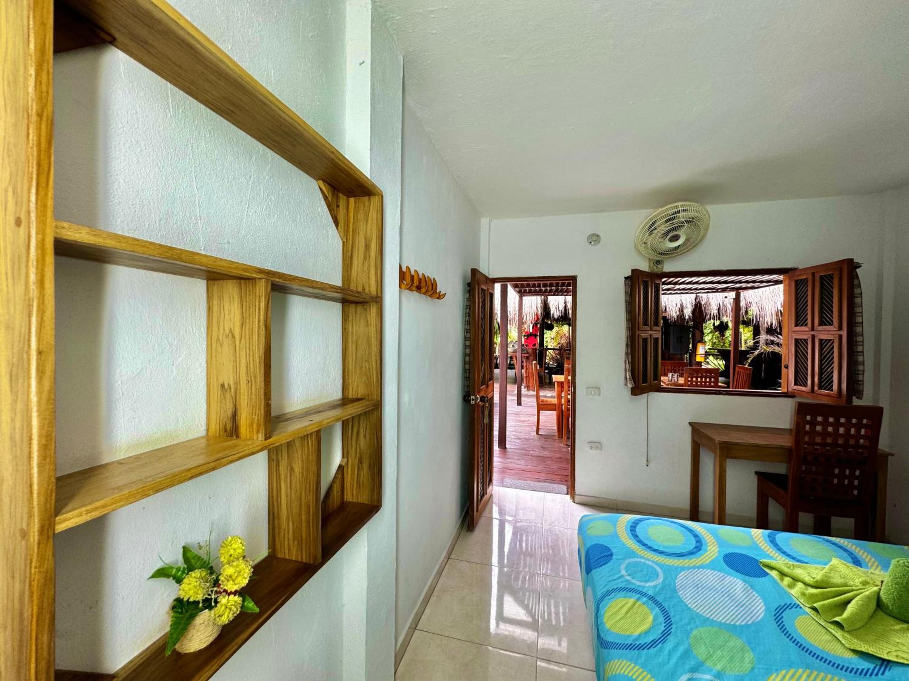 Hostal Nibuni Palomino