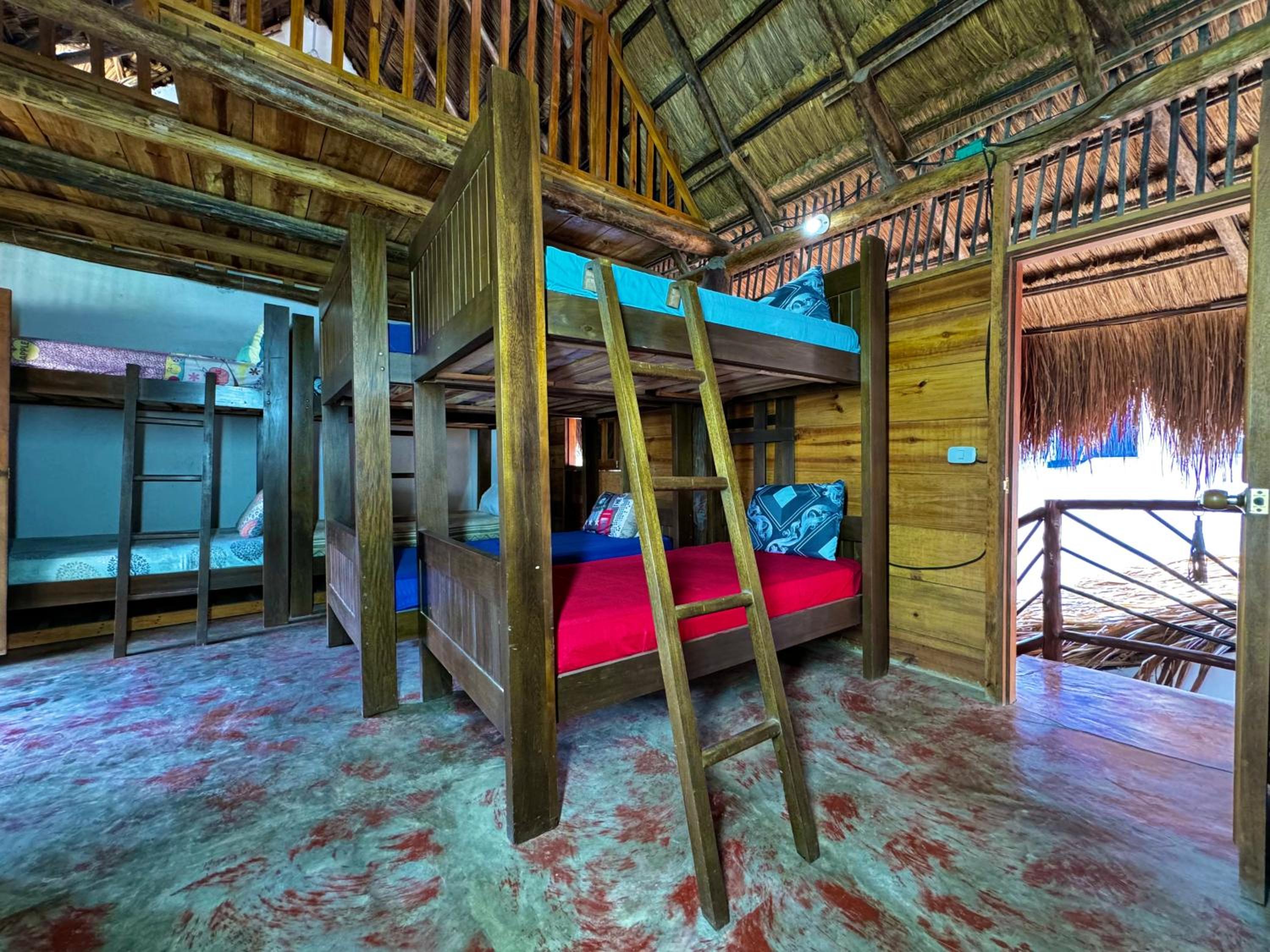 Hostal Nibuni Palomino