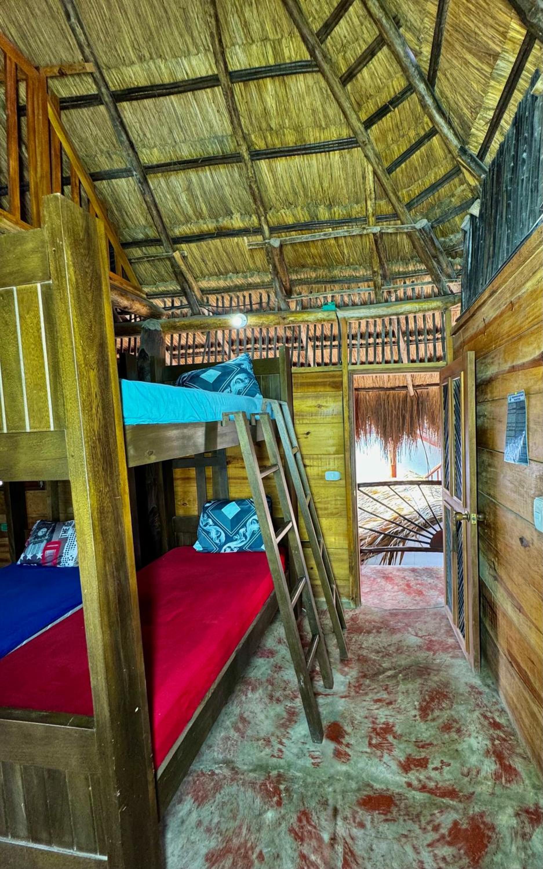 Hostal Nibuni Palomino
