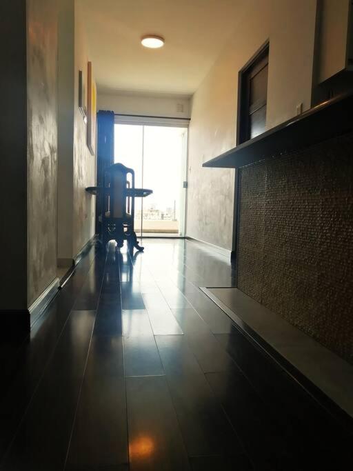 12C Avenida America y Gualberto Villaroel 2 dorm con Amplio Balcon