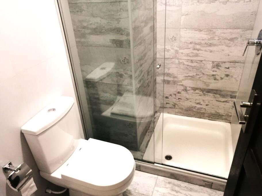 12C Avenida America y Gualberto Villaroel 2 dorm con Amplio Balcon
