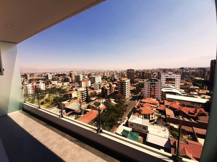 12C Avenida America y Gualberto Villaroel 2 dorm con Amplio Balcon