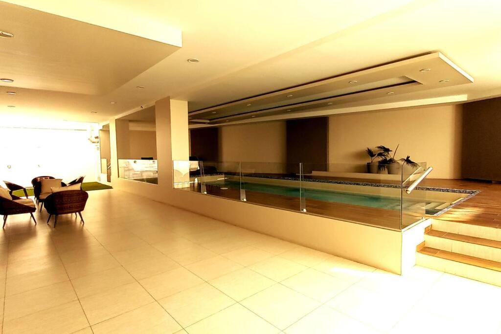12C Avenida America y Gualberto Villaroel 2 dorm con Amplio Balcon