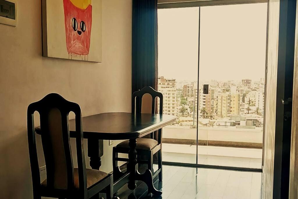 12C Avenida America y Gualberto Villaroel 2 dorm con Amplio Balcon