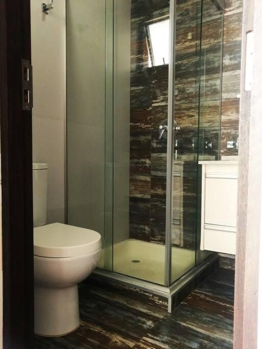 12C Avenida America y Gualberto Villaroel 2 dorm con Amplio Balcon