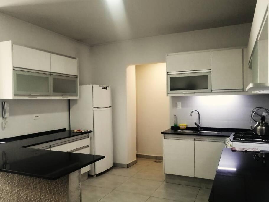 12C Avenida America y Gualberto Villaroel 2 dorm con Amplio Balcon