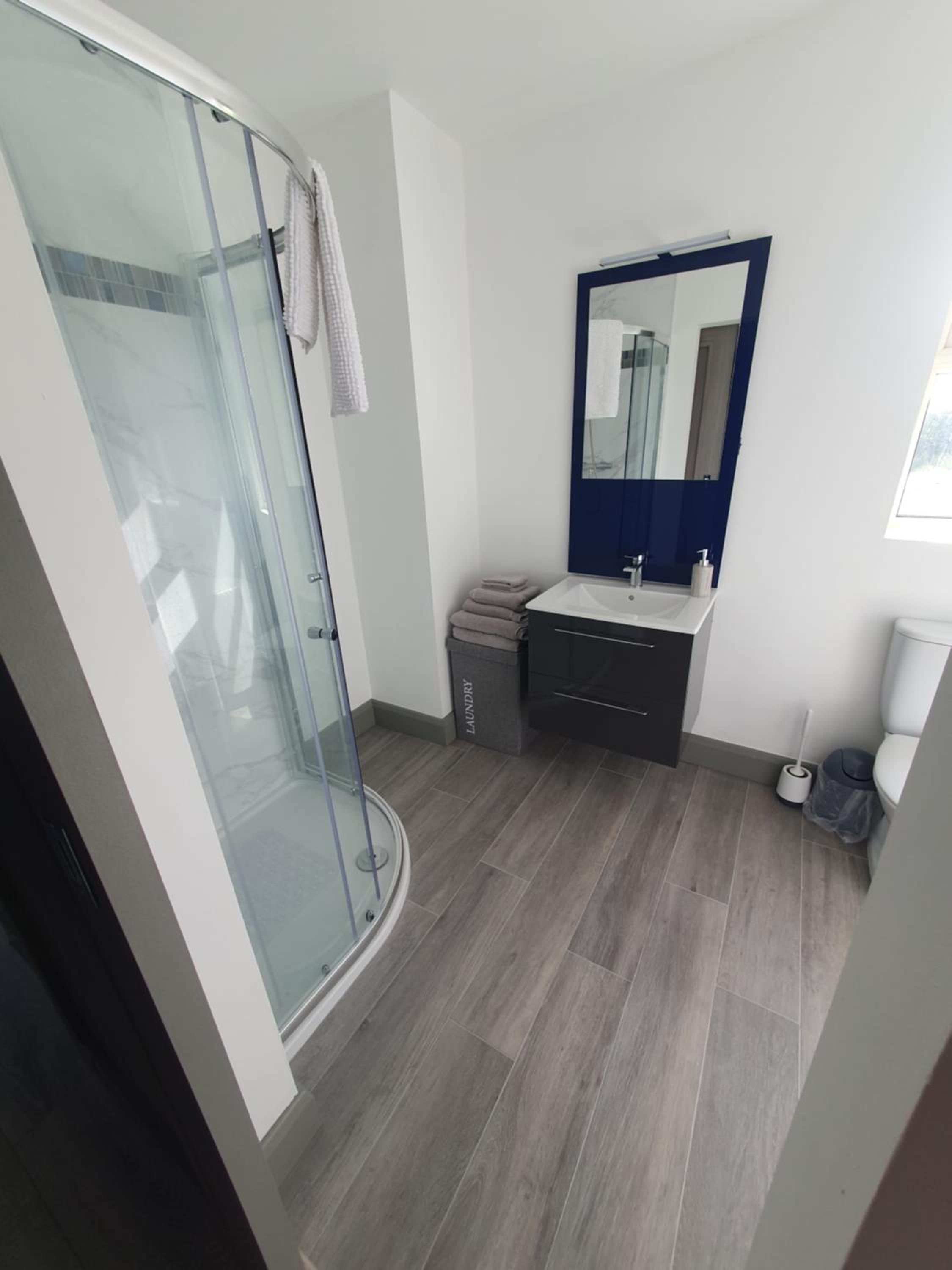 Dromore house F94W57E