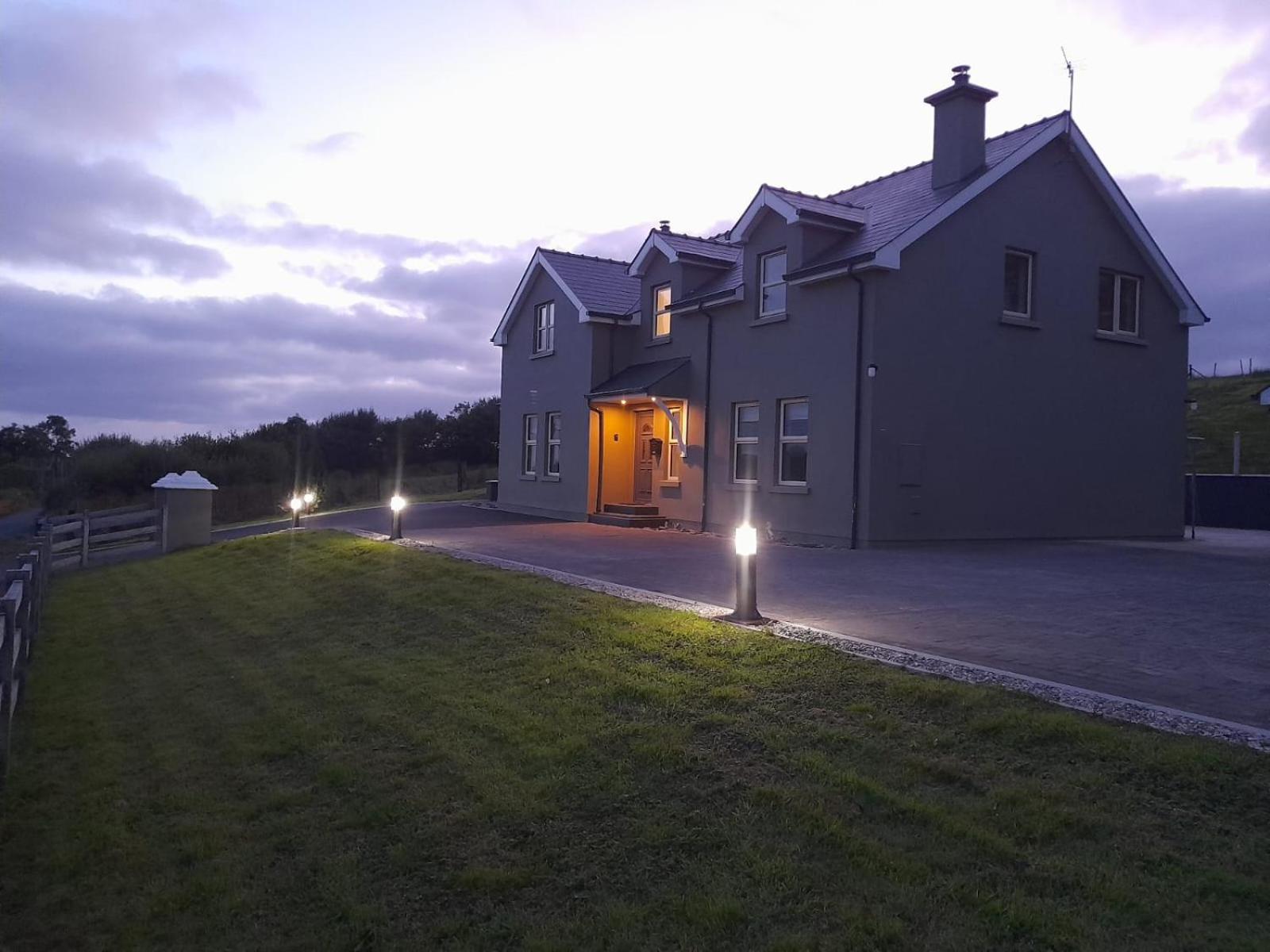 Dromore house F94W57E