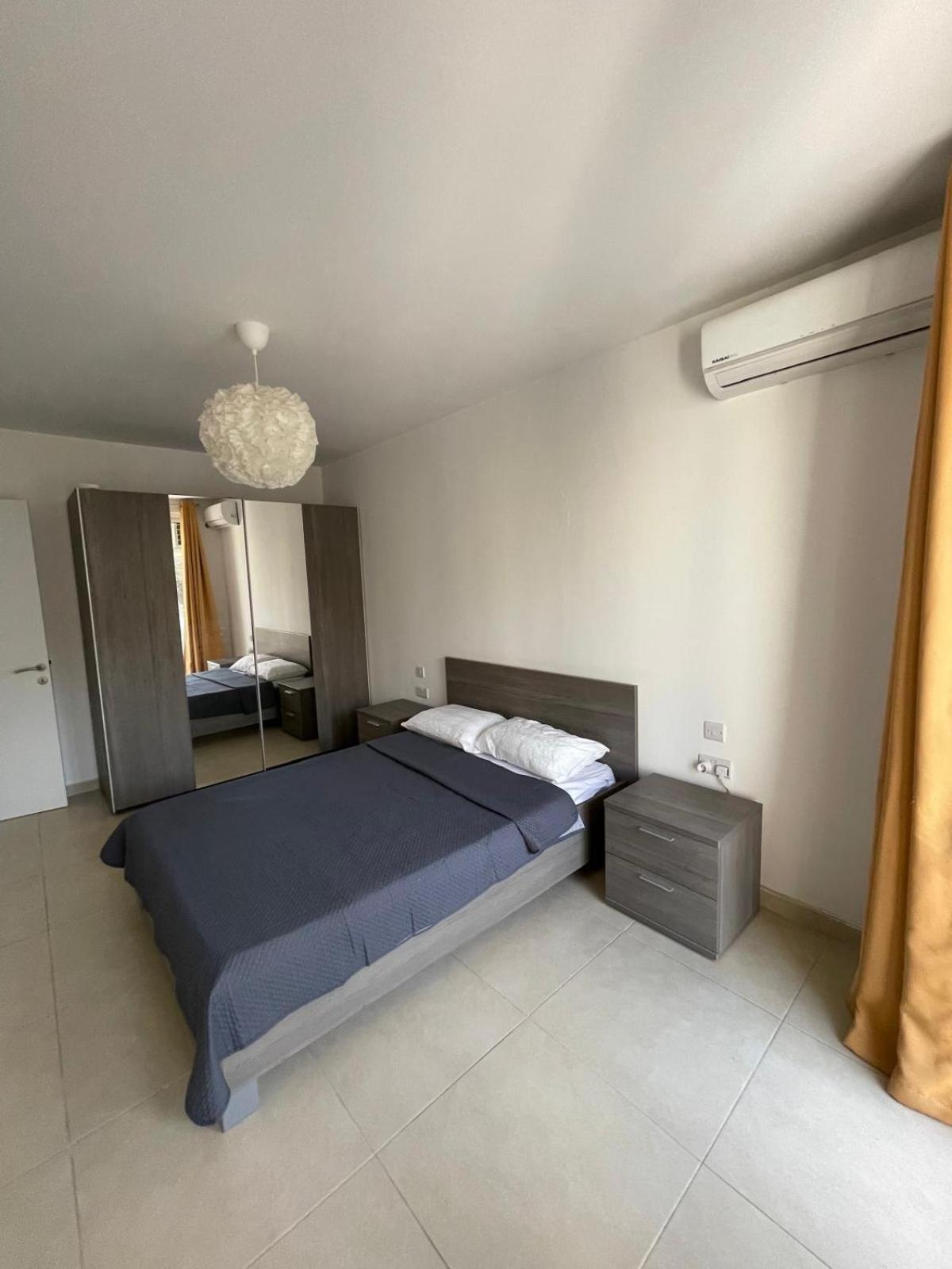 Modern Apartment in Central St Julians photo 5