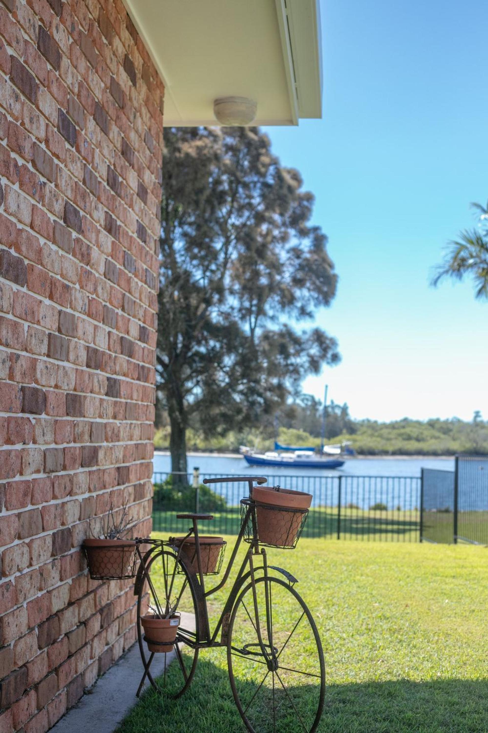 Waterside Escape