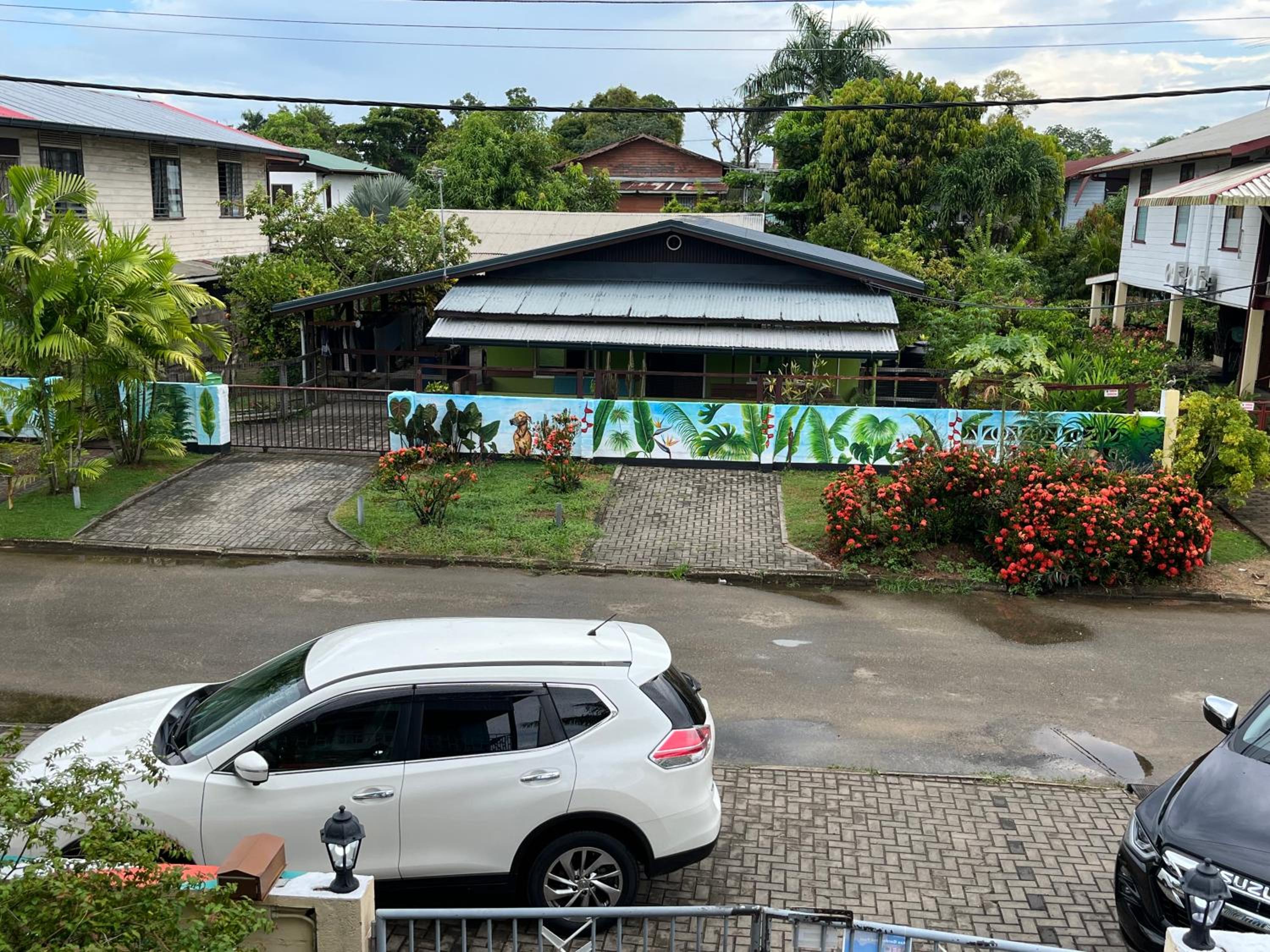 Max Garden and Pool
