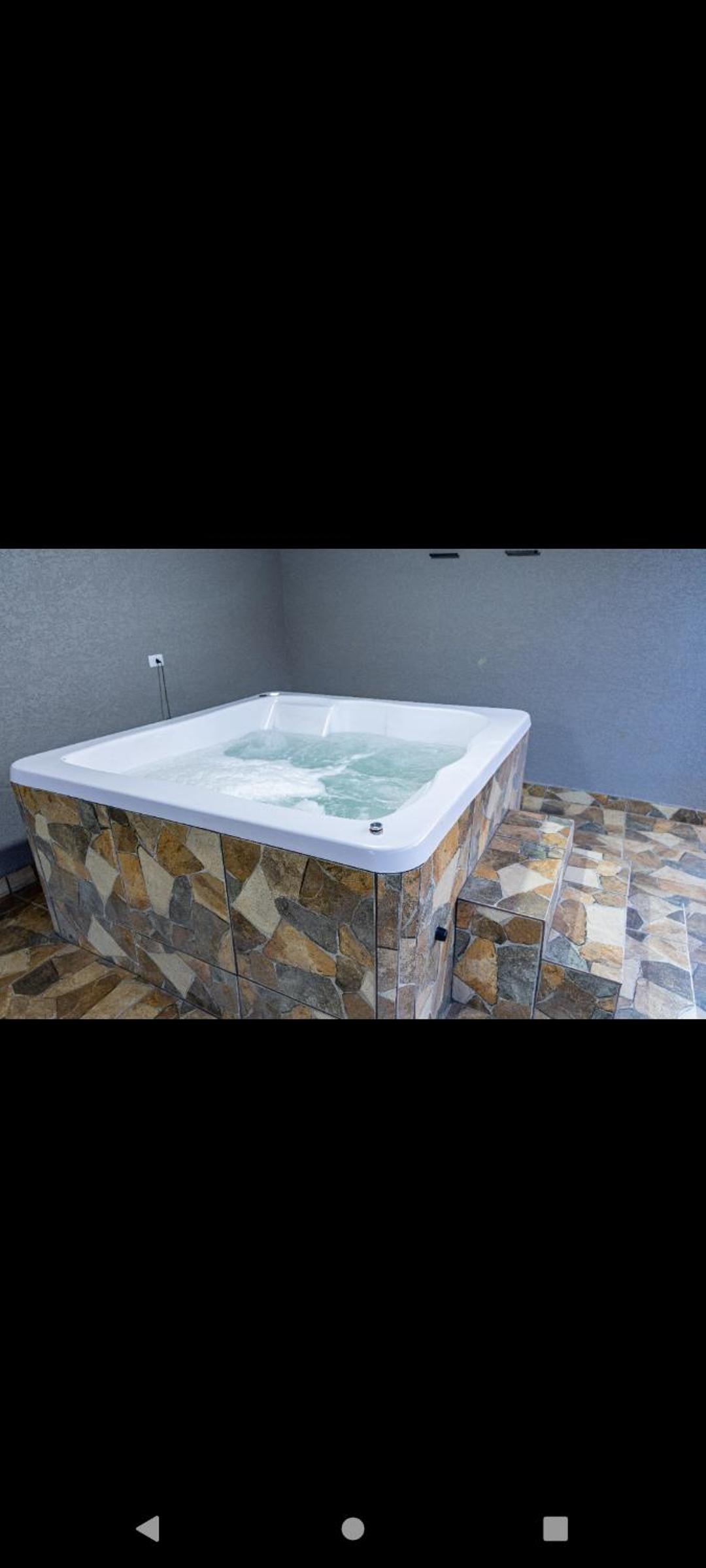 chácara piscina jacuzzi sinuca condomínio Mairinque