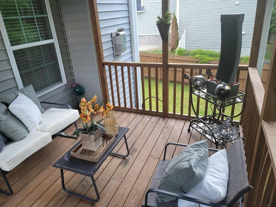 Large 3 Level Family Home view 3