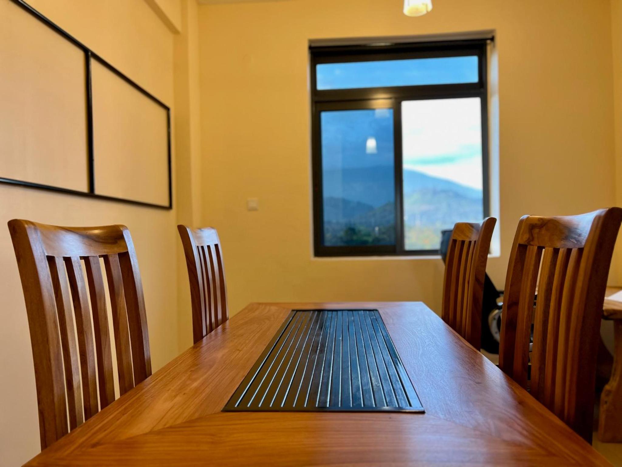 AMountain View Room x AICC
