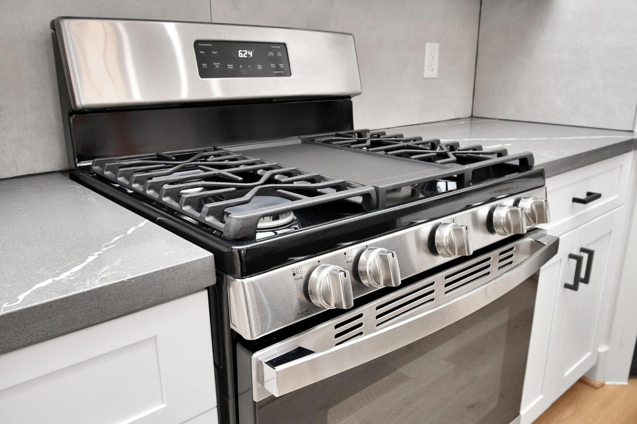 Cozy 3 Bedroom Townhouse in the Heart of Houston