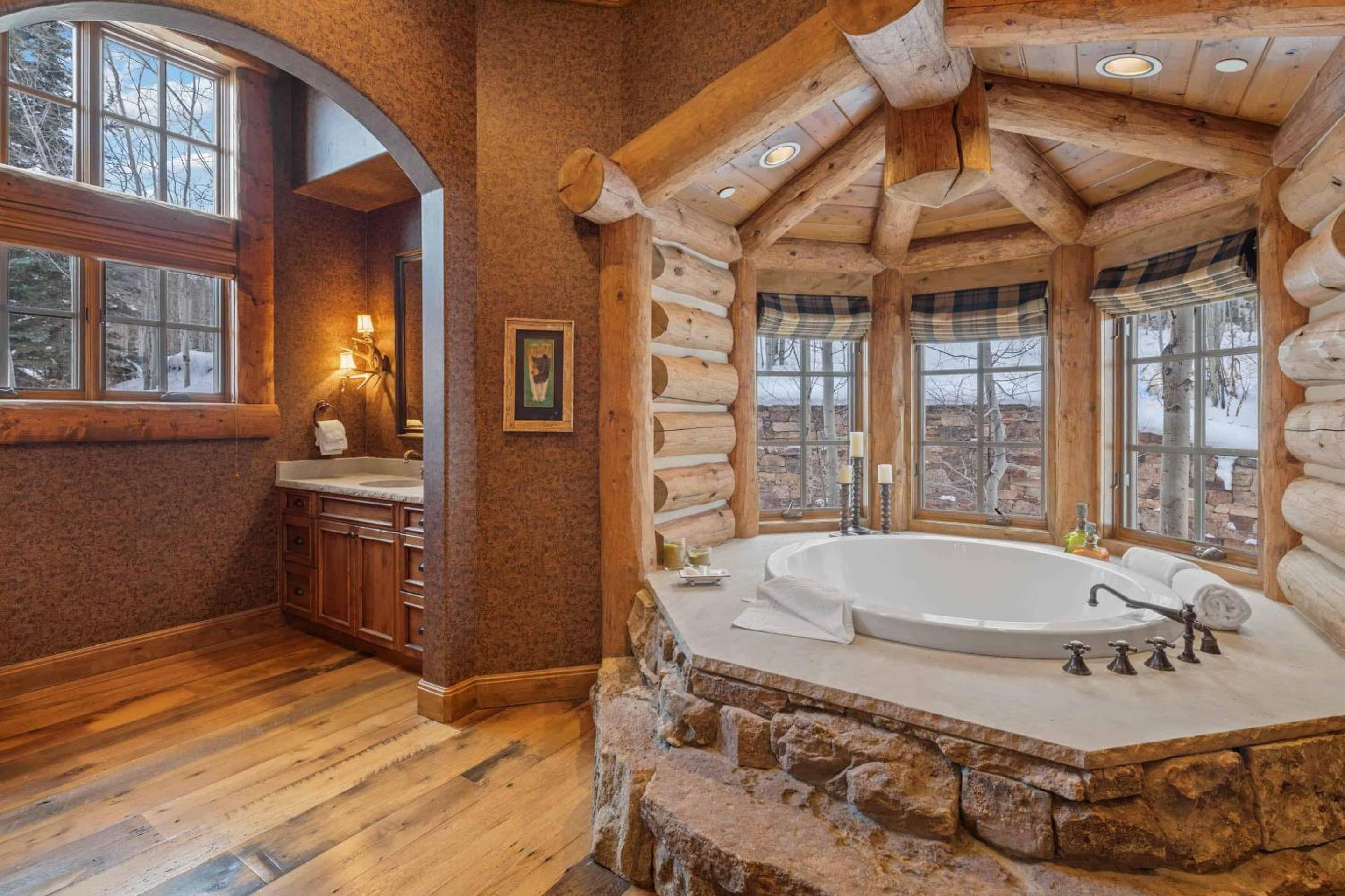 LX 313 Strawberry Park 7 Bedroom Platinum by East West Hospitality view 5