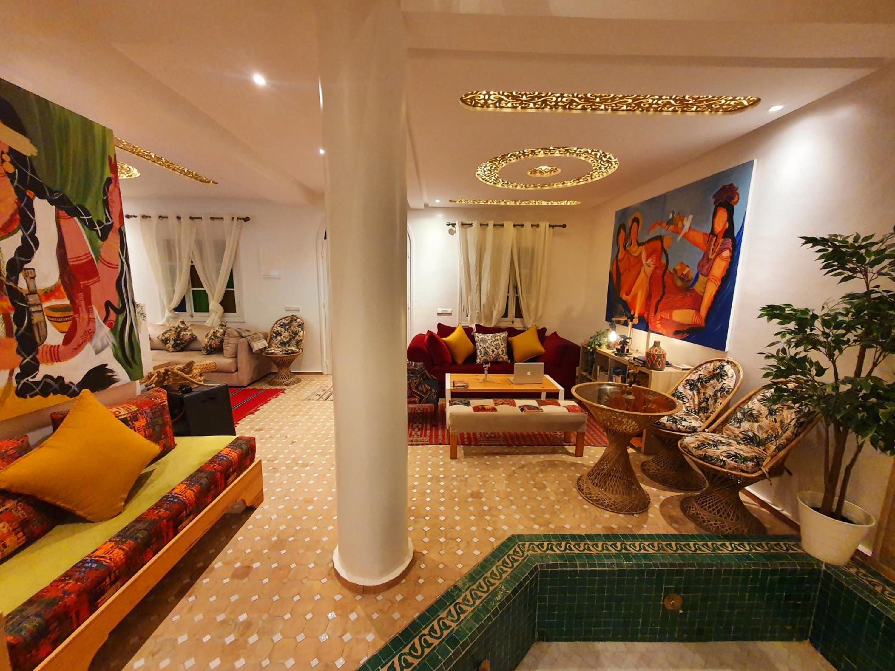 lounge